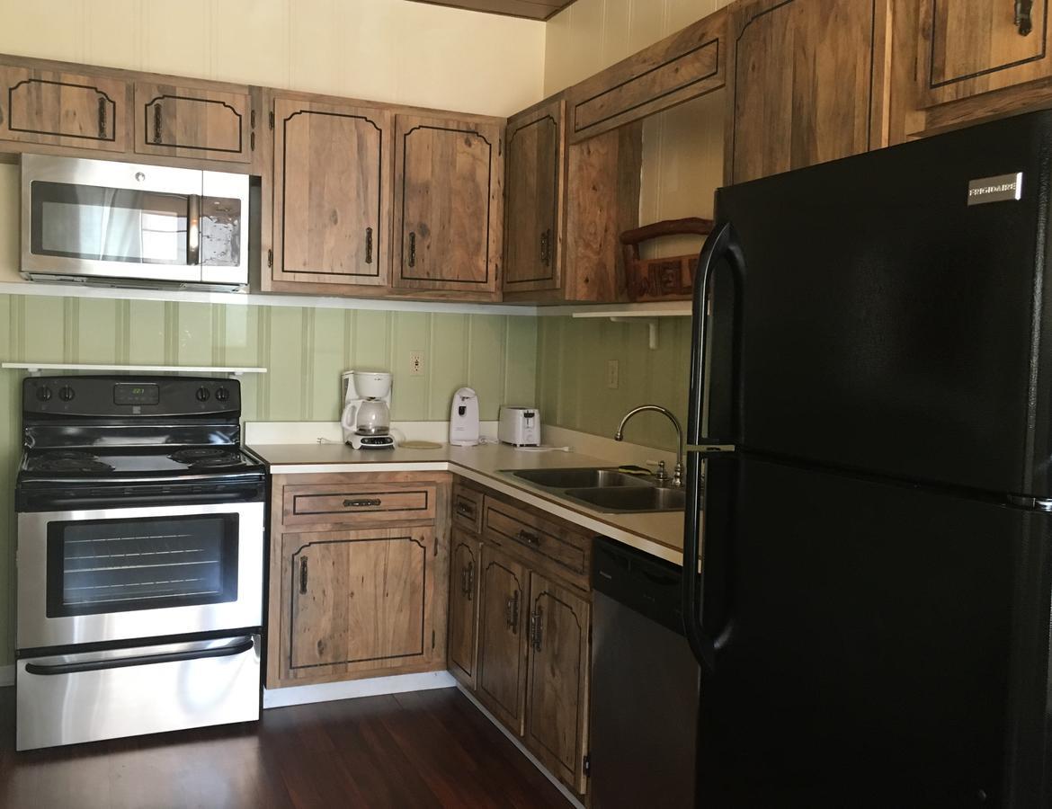 Mccali Manor, Llc Aparthotel Mount Pleasant Εξωτερικό φωτογραφία